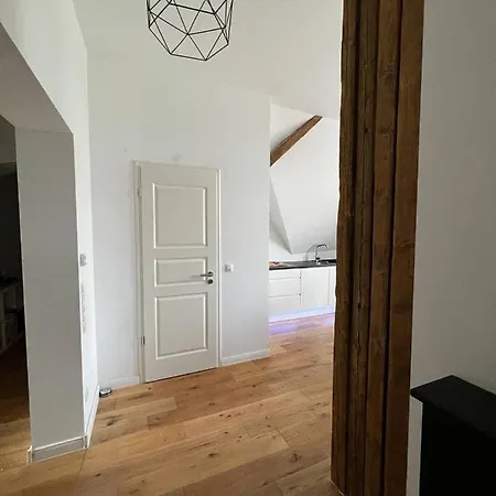 Wohnen Im Schloss - Alter Bahnhof Von 아파트 Kruft