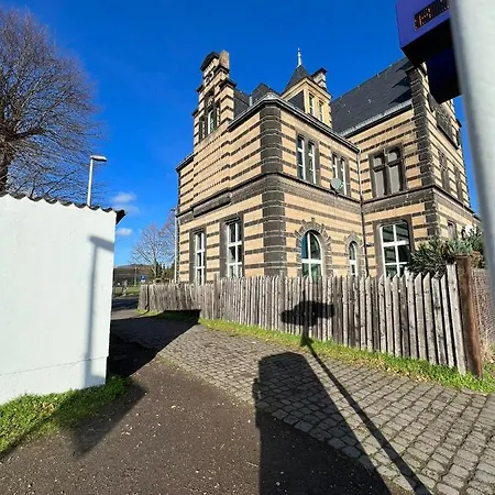 Wohnen Im Schloss - Alter Bahnhof Von * Kruft