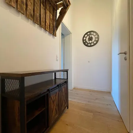 Wohnen Im Schloss - Alter Bahnhof Von Kruft