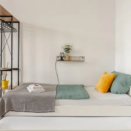 Wohnen Im Schloss - Alter Bahnhof Von Apartment *