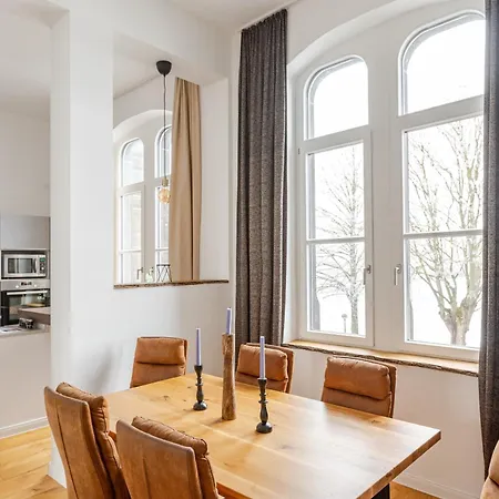 Wohnen Im Schloss - Alter Bahnhof Von * Kruft