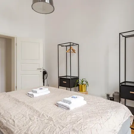 Apartment Wohnen Im Schloss - Alter Bahnhof Von Kruft