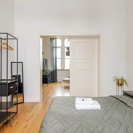 Wohnen Im Schloss - Alter Bahnhof Von Apartment *