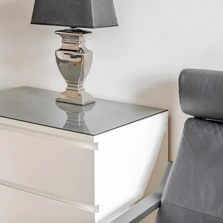 아파트 Wohnen Im Schloss - Alter Bahnhof Von *