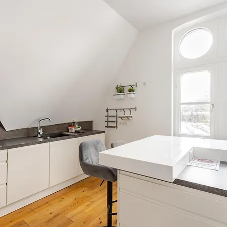 Wohnen Im Schloss - Alter Bahnhof Von 아파트