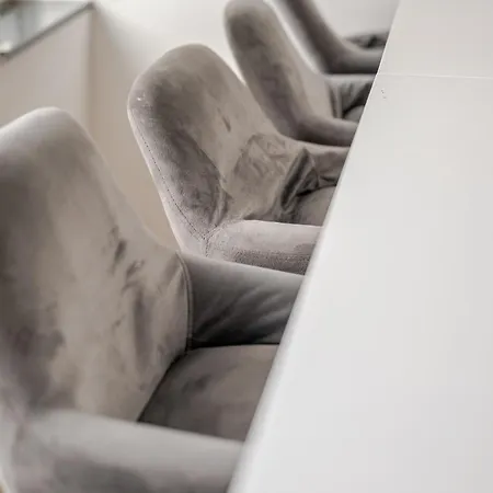 아파트 Wohnen Im Schloss - Alter Bahnhof Von