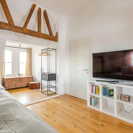 Wohnen Im Schloss - Alter Bahnhof Von Lägenhet