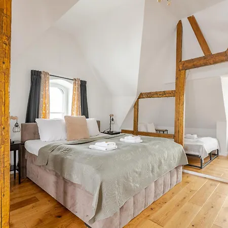 Wohnen Im Schloss - Alter Bahnhof Von 아파트 Kruft