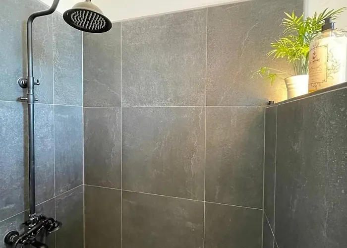 Wohnen Im Schloss - Alter Bahnhof Von *