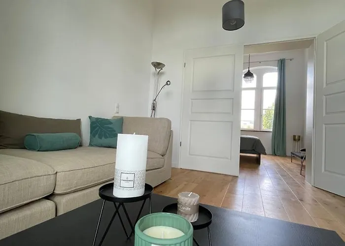 Wohnen Im Schloss - Alter Bahnhof Von Apartment Kruft