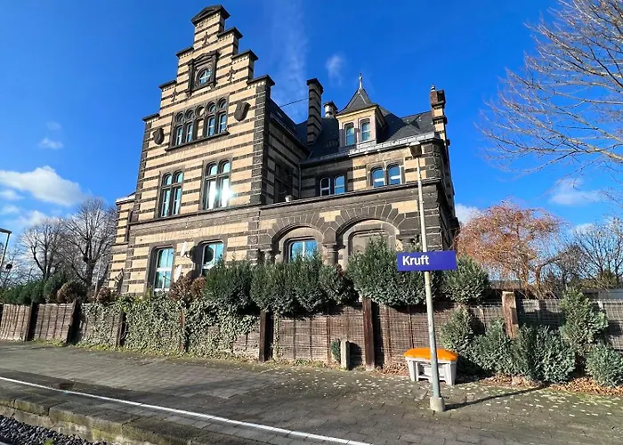 Wohnen Im Schloss - Alter Bahnhof Von *