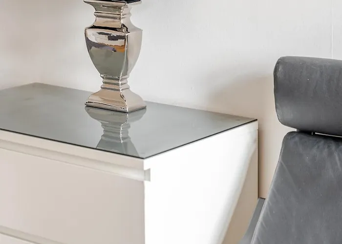 Apartment Wohnen Im Schloss - Alter Bahnhof Von *