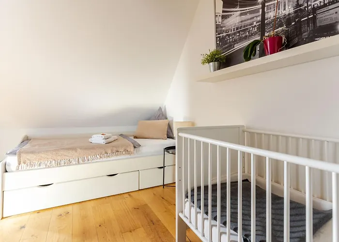 Wohnen Im Schloss - Alter Bahnhof Von