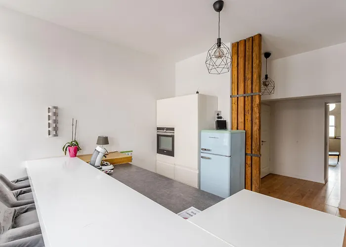 Apartment Wohnen Im Schloss - Alter Bahnhof Von *