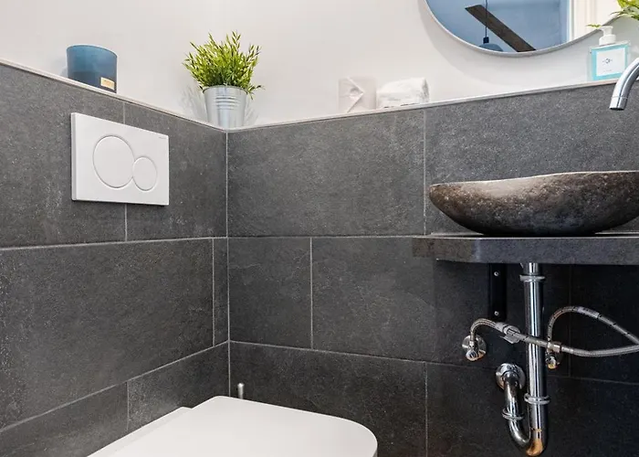 Wohnen Im Schloss - Alter Bahnhof Von *