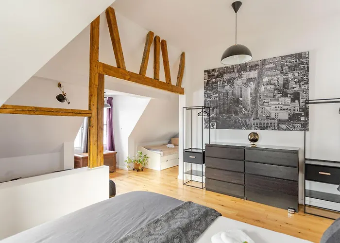 Wohnen Im Schloss - Alter Bahnhof Von Apartment