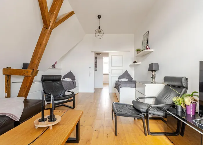 Wohnen Im Schloss - Alter Bahnhof Von Apartment *