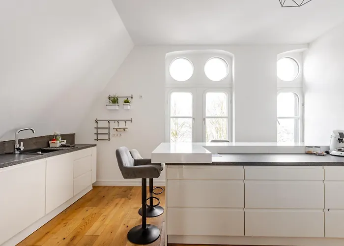 Wohnen Im Schloss - Alter Bahnhof Von *